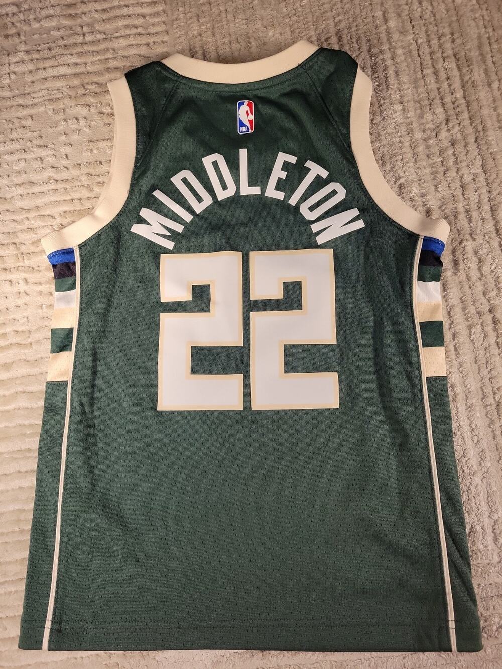 Nike Khris Middleton Milwaukee Bucks Youth Small Jersey NBA Basketball Boys